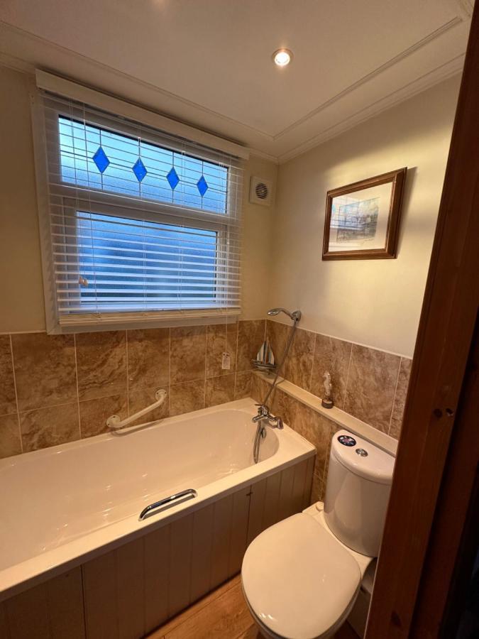 Toosey Lass - St Osyth Creek Saint Osyth المظهر الخارجي الصورة